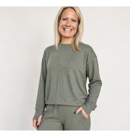 Brushed crew neck l/s w/ thumbholes