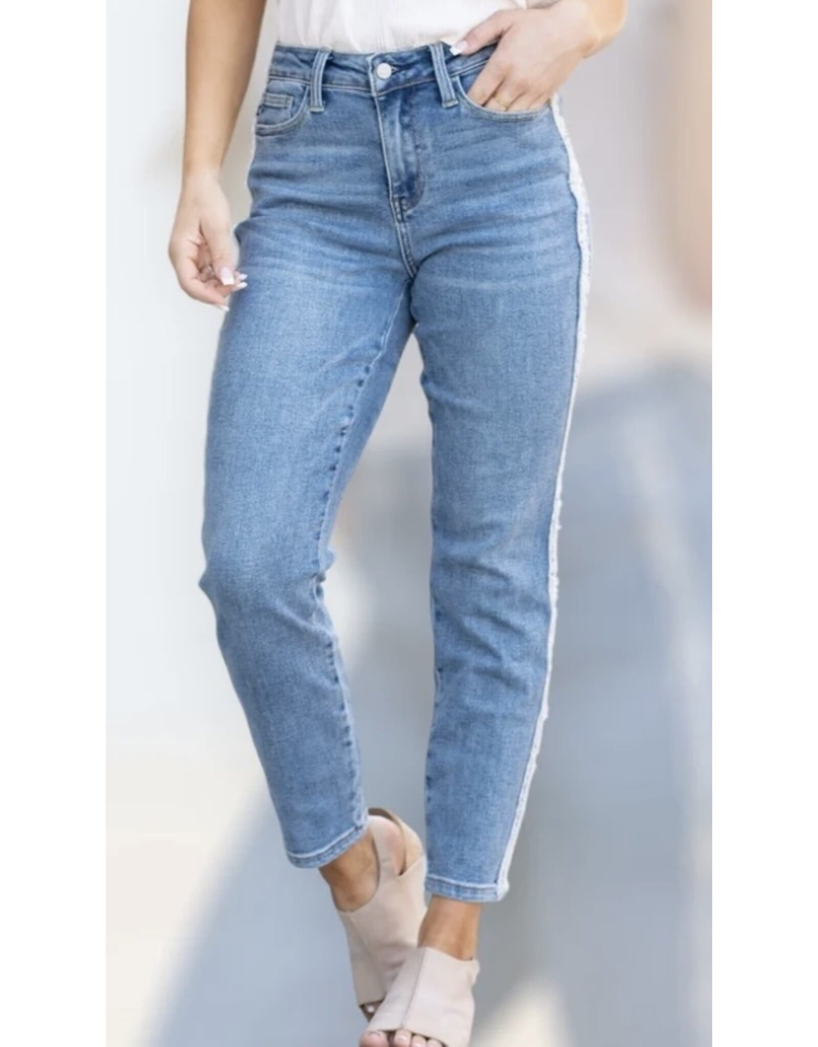 Judy Blue JB HW Slim w/ fray side detail
