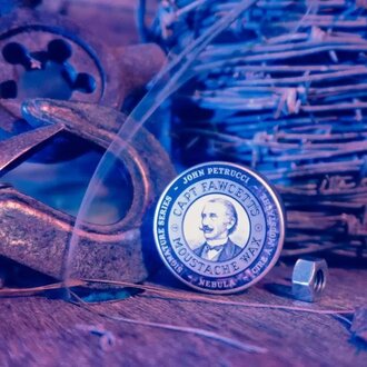 Captain Fawcett's Cire à moustache Nebula par John Petrucci (15ml/0.5oz) Captain Fawcett's Cire à moustache Nebula par John Petrucci (15ml/0.5oz)