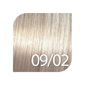 Wella Shinefinity 09/02 - Very light blonde natural matte / Wella Shinefinity Zero Lift Glaze Demi Permanent Gel-Cream Color (60ml/2.0oz)
