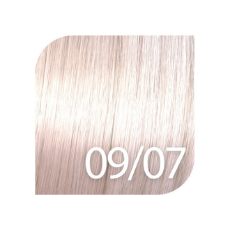 Wella Shinefinity 09/07 - Very light blonde natural brown / Wella Shinefinity Zero Lift Glaze Demi Permanent Gel-Cream Color (60ml/2.0oz)