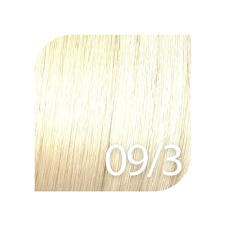 Wella Shinefinity 09/3 - Very Light Blonde Gold / Wella Shinefinity Zero Lift Glaze Demi Permanent Gel-Cream Color (60ml/2.0oz)