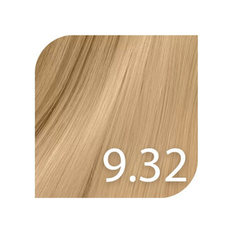 Revlonissimo 9.32 - Very Light Golden Pearl Blonde / Revlonissimo Colorsmetique High CoverAge Anti-Age Permanent Hair Color (60ml/2.0oz)