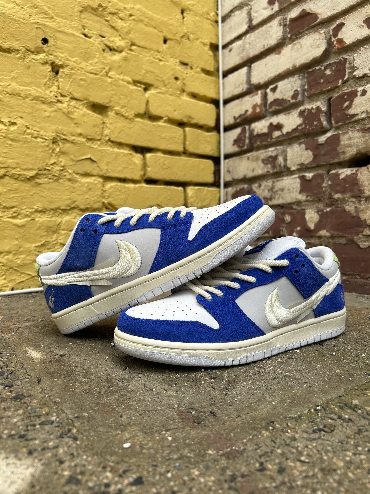 THE NIKE SB "FLY" DUNK LOW RAFFLE