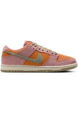 Nike SB Nike SB Shoe Dunk Low (Red Stardust)