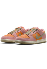 Nike SB Nike SB Shoe Dunk Low (Red Stardust)