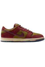 Nike SB Nike SB Shoe Dunk Low (Dark Team Red)