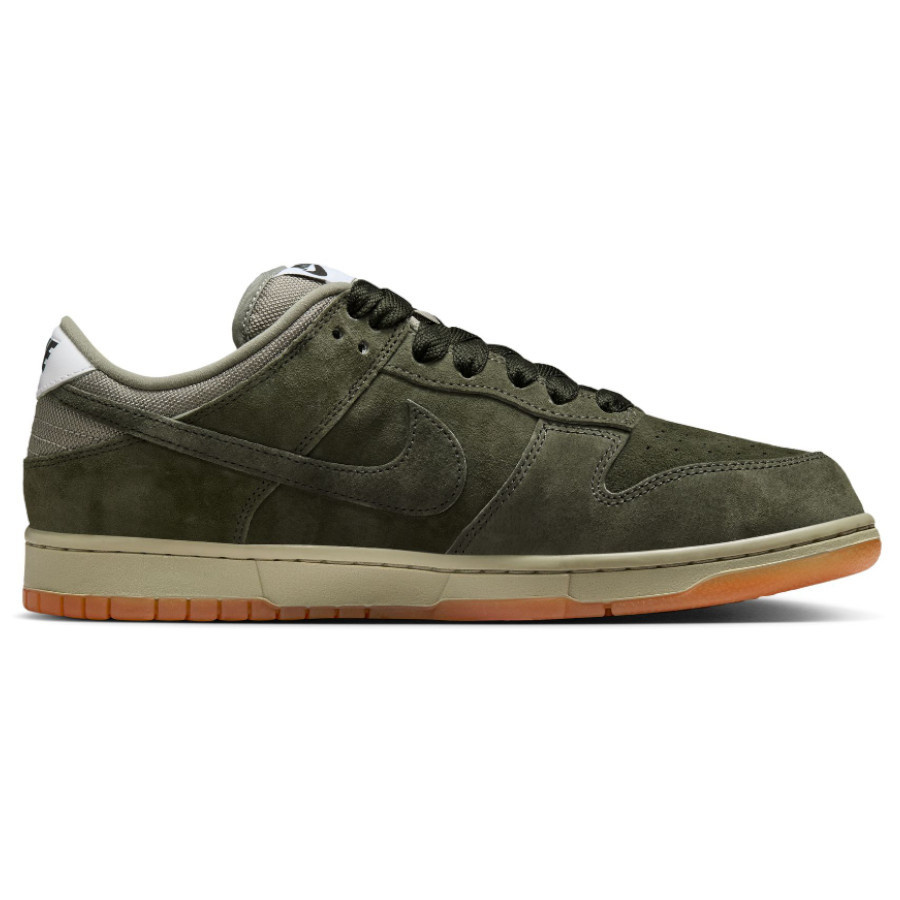 Nike SB Dunk Low Pro B Sequoia③ Nike SB Shoe Dunk Low Pro B (Sequoia) - Stix SGV