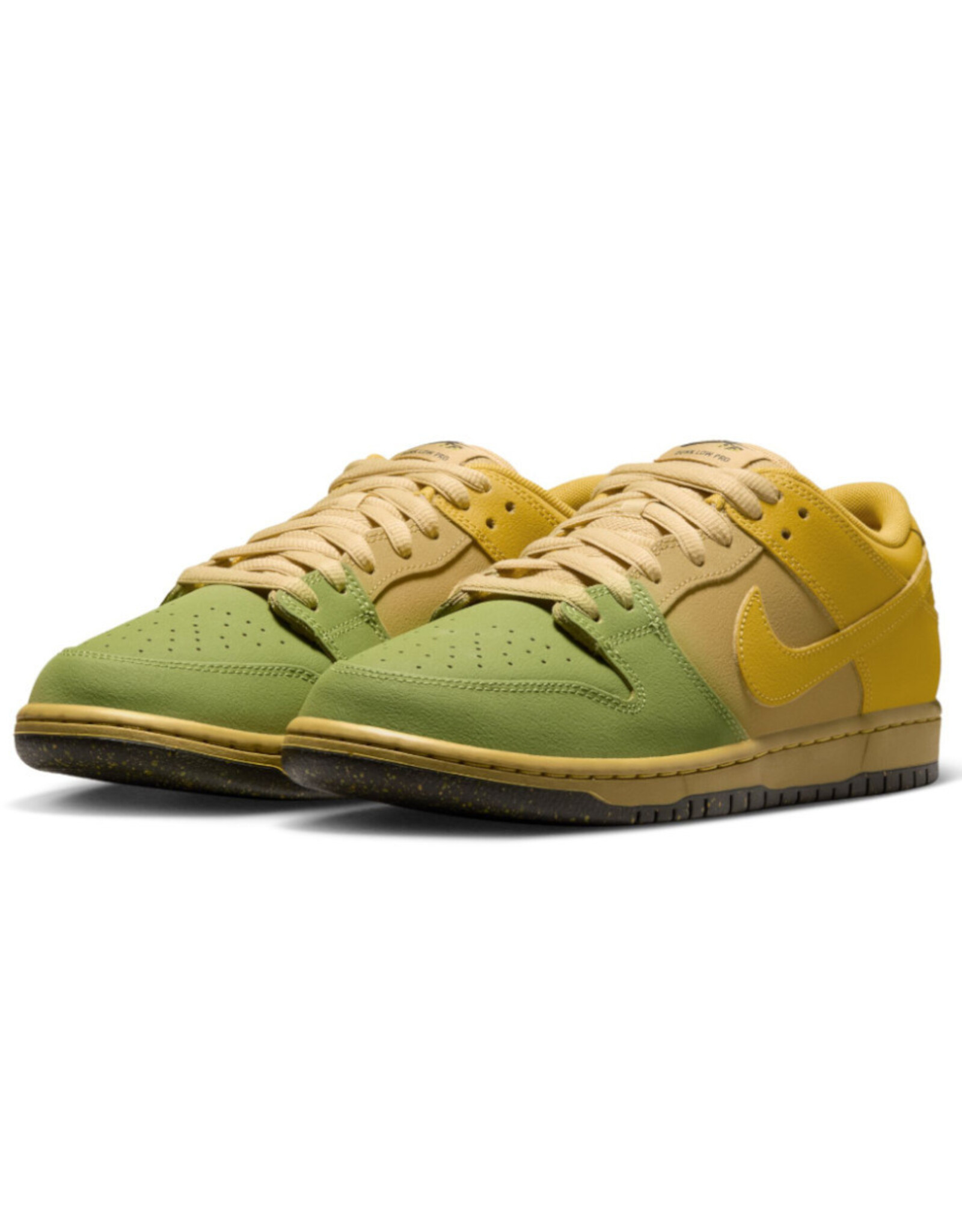 Nike SB Nike SB Shoe Dunk Low (Saffron Quartz)