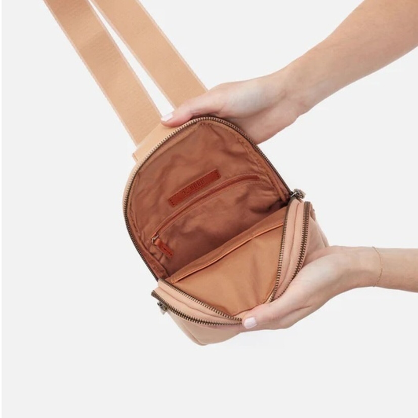 HOBO Hobo Cass Sling Bag Porcini