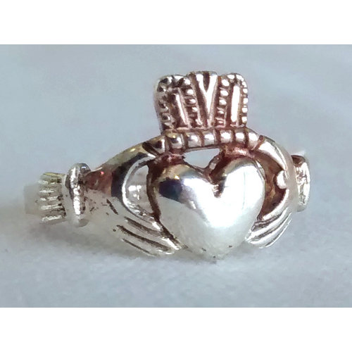 Claddagh Ring Claddagh Ring