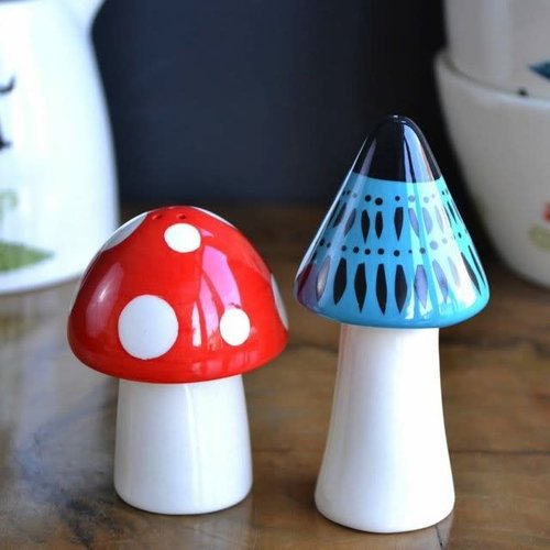 Hannah Turner Hannah Turner Salt & Pepper Toadstool Hannah Turner Hannah Turner Salt & Pepper Toadstool