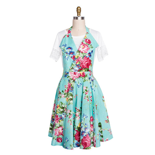April Cornell Cottage Rose Collar Apron April Cornell Cottage Rose Collar Apron