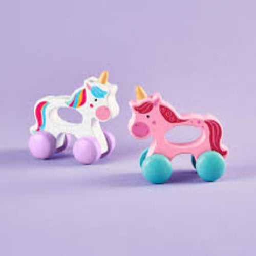 Cupcakes and Cartwheels Rainbow Ride Grasping Unicorn Cupcakes and Cartwheels Rainbow Ride Grasping Unicorn
