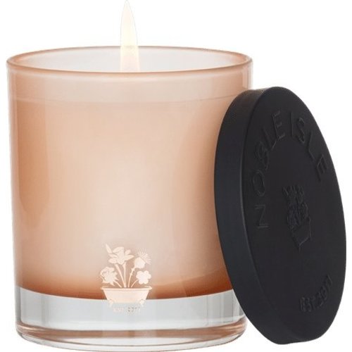 Noble Isle Noble Isle - Rhubarb Rhubarb Candle Noble Isle Noble Isle - Rhubarb Rhubarb Candle