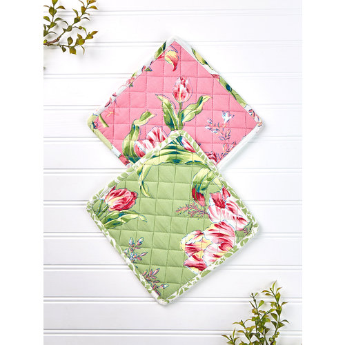 April Cornell Spring Bouquet Patchwork Potholder April Cornell Spring Bouquet Patchwork Potholder