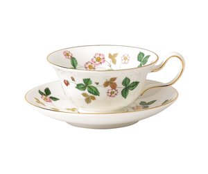 Wedgwood Wild Strawberry Peony Teacup & Saucer - British Isles