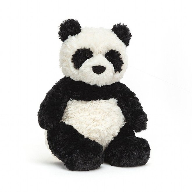 Montgomery Panda, Medium