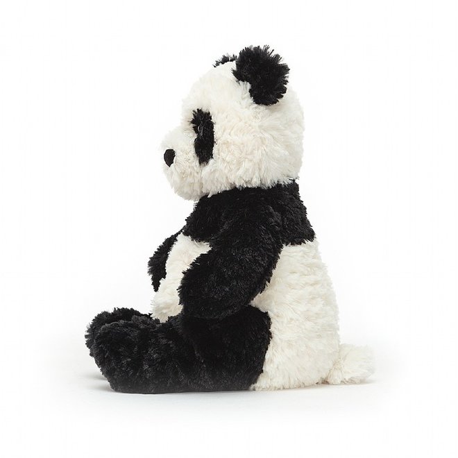 Montgomery Panda, Medium
