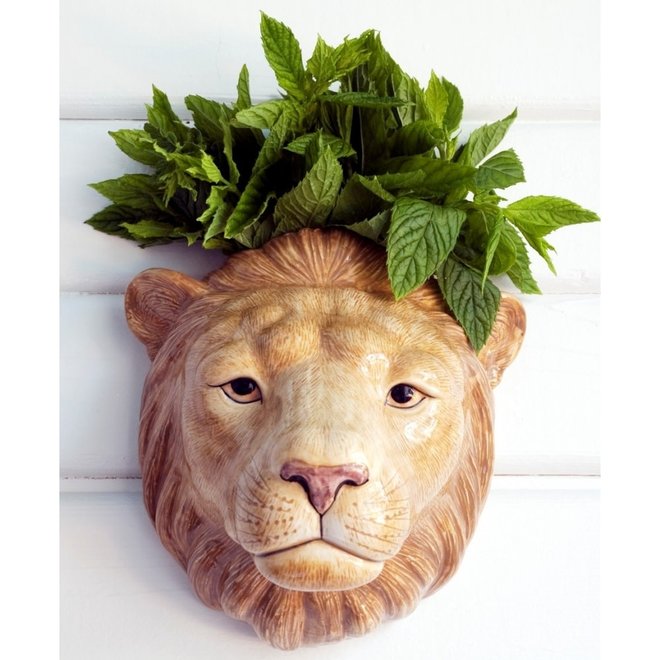 Quail Lion Wall Vase
