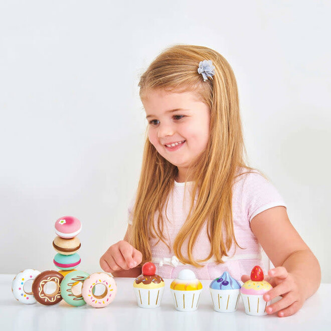 Petit Four Cupcakes