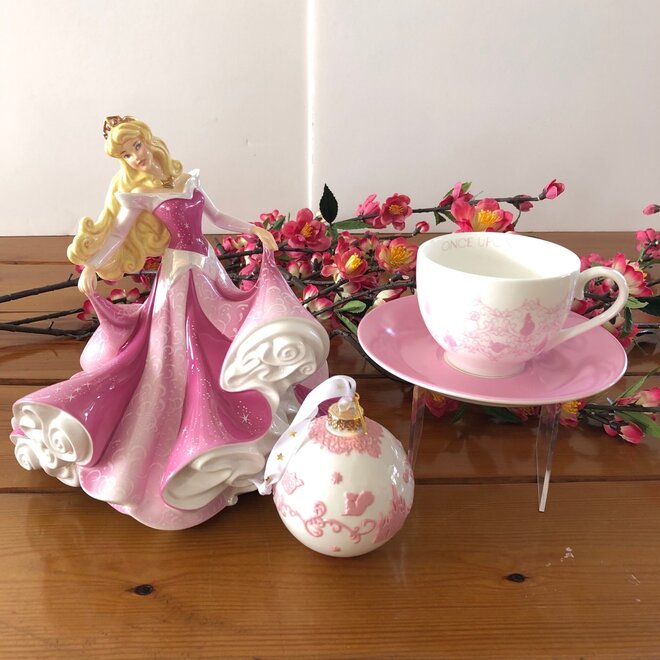 English Ladies Co. Sleeping Beauty Color Story Teacup & Saucer