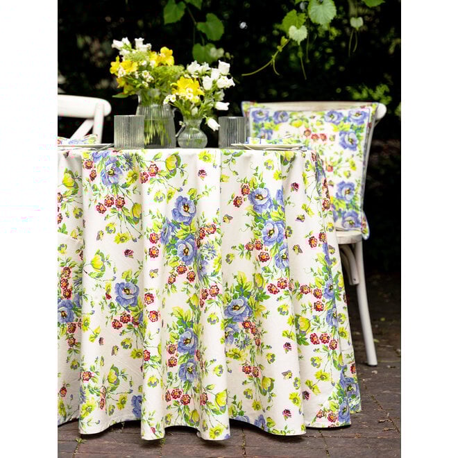 Penny's Patio 88" Round Tablecloth