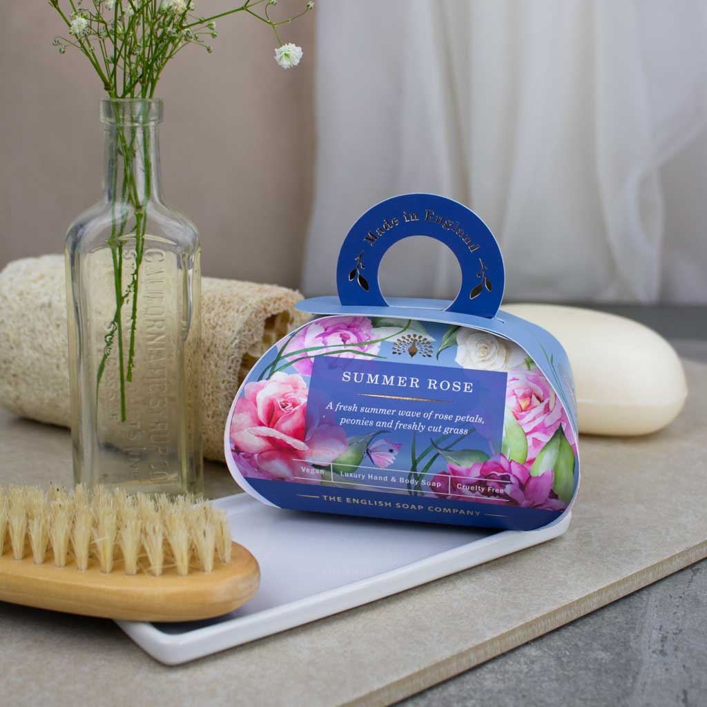 The English Soap Company Geschenkseife Enchanted Blooms – 260 G, Mit Sheabutter, Hergestellt In England