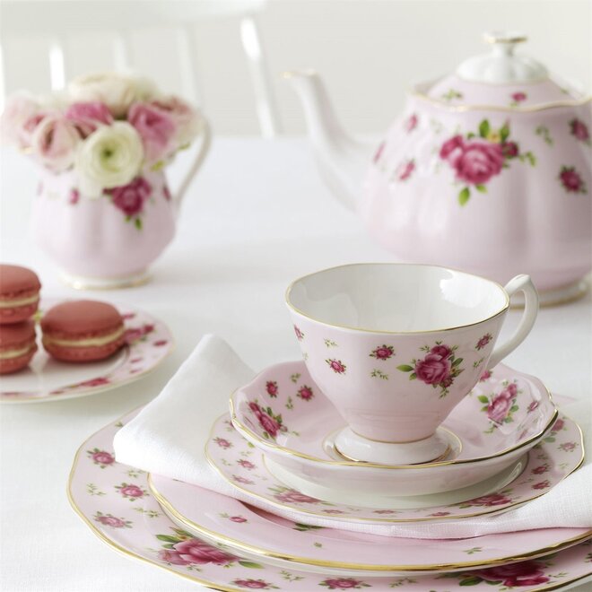 New Country Roses Pink Teacup & Saucer