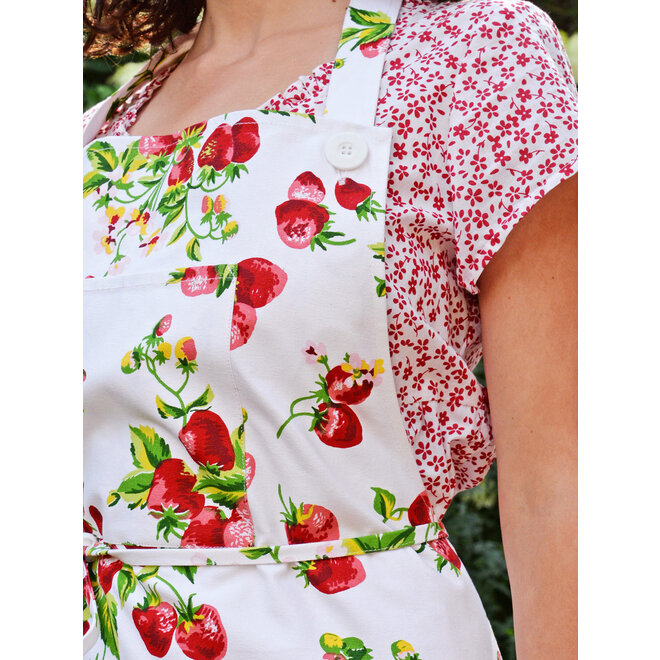 Strawberry Basket Ecru Chef Apron