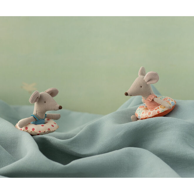 Beach Mouse with Float, Little Sister - Flower