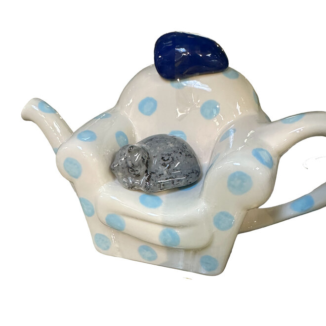 Carters of Suffolk Cat at Rest Teapot