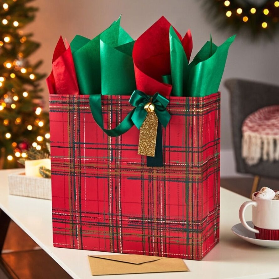 Holiday Gift Bags & Gift Tags