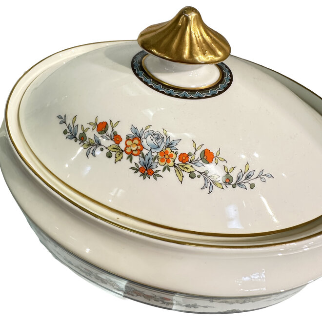 Minton Stanwood 9.5" Oval Covered Veg Bowl