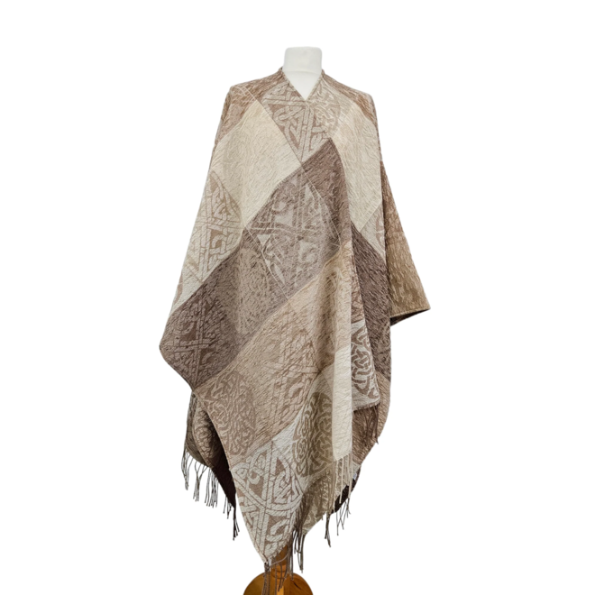 Calzeat of Scotland Celtic Knot Linen Ruana