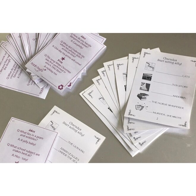 Gold Holly Mini Christmas Crackers (Box of 8)