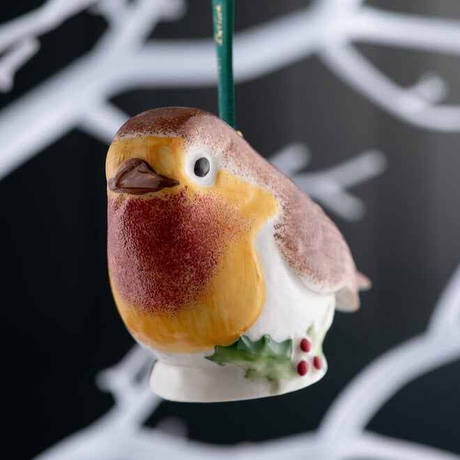 Classic Robin with Holly Ornament
