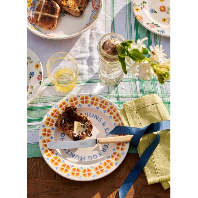 Hot Cross Buns Medium Dinner Plate