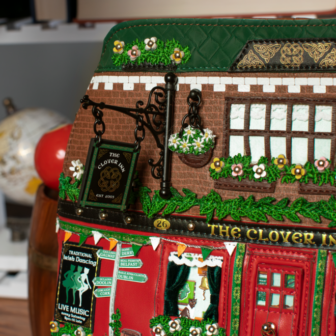 The Clover Inn Luna Pouch