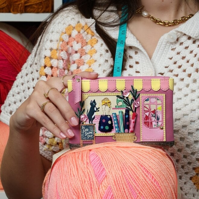 Sewing Shop Raspberry Edition Zipper Coin Purse