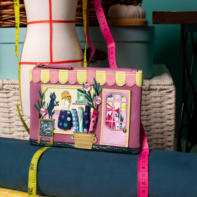 Sewing Shop Raspberry Edition Zipper Coin Purse