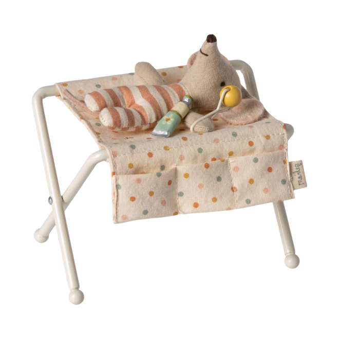 Nursery Table, Baby Mouse - Off-White