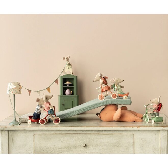 Corner Cabinet, Mouse - Dark Green