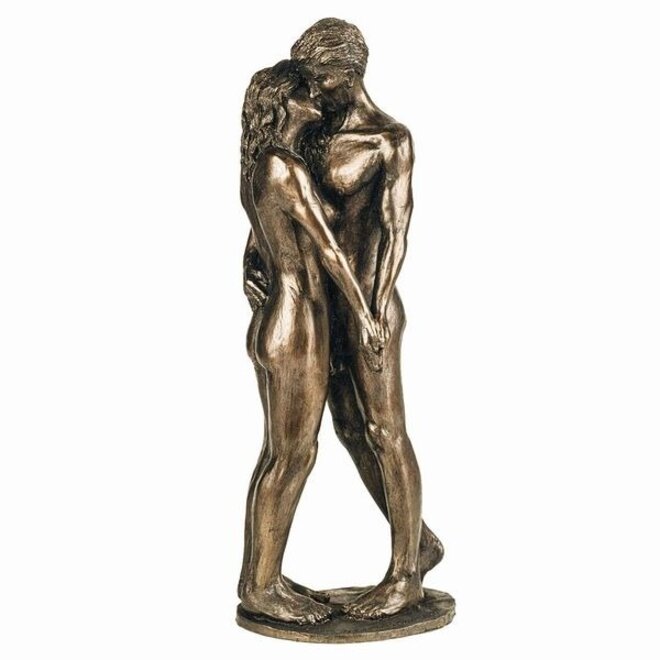 The Kiss Sculpture