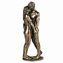 The Kiss Sculpture