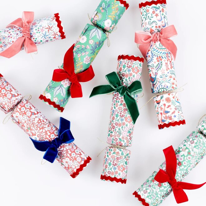 Liberty Velvet Bow Crackers (Box of 6)