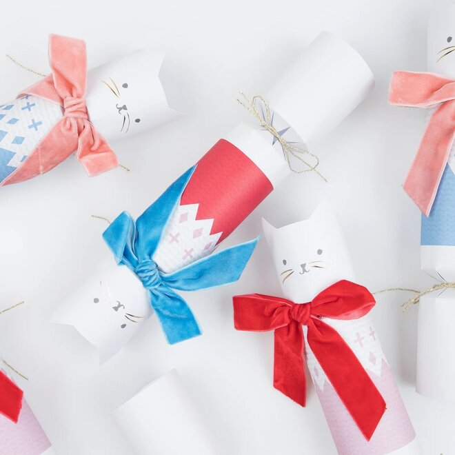 Velvet Bow Cat Crackers (Box of 6)