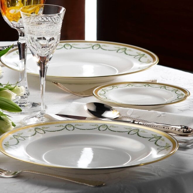 Titanic Open Vegetable Dish