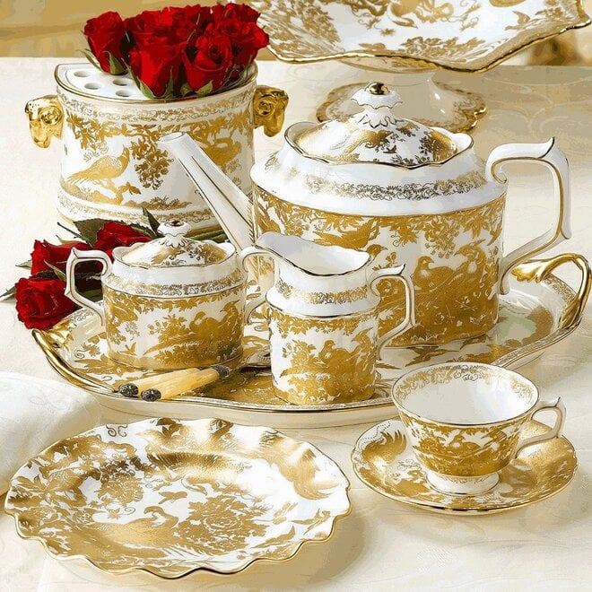 Gold Aves Covered Sugar Bowl