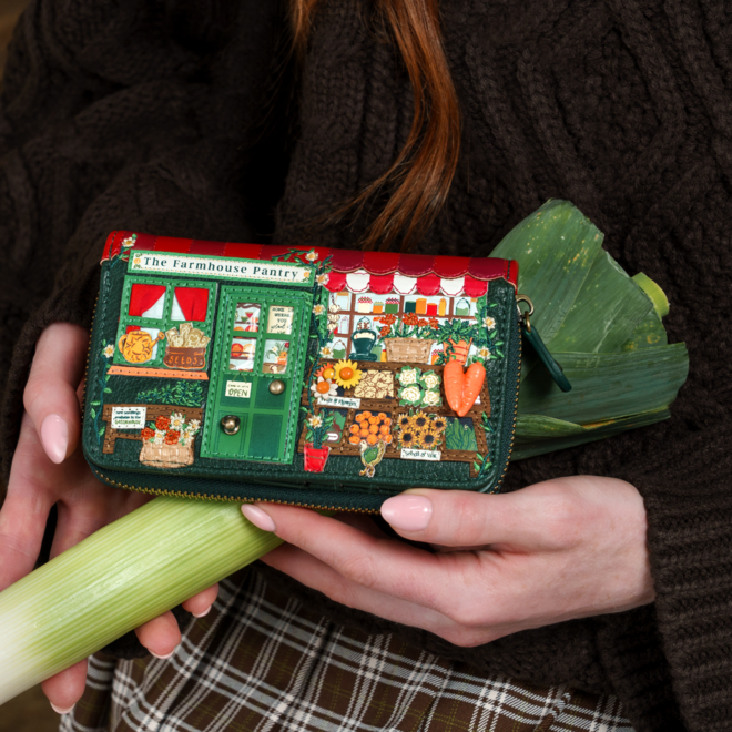 Farmhouse Pantry Medium Ziparound Wallet
